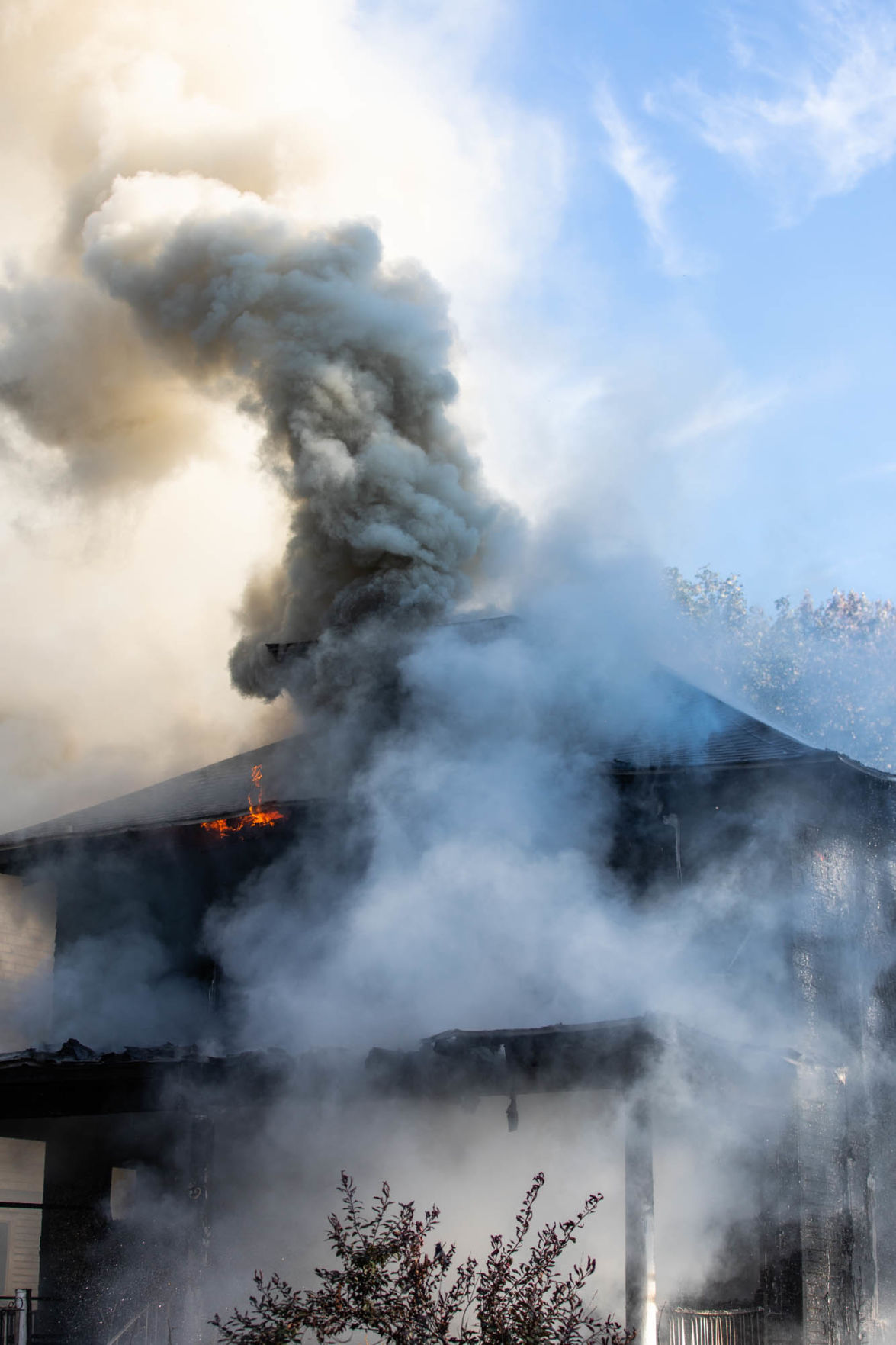 0921_wdj_housefire_ss-5.jpg